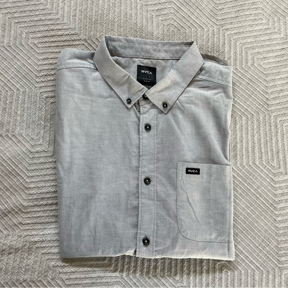 RVCA - Mens Button Down - NWT - Large